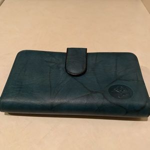 Woman’s leather wallet!
